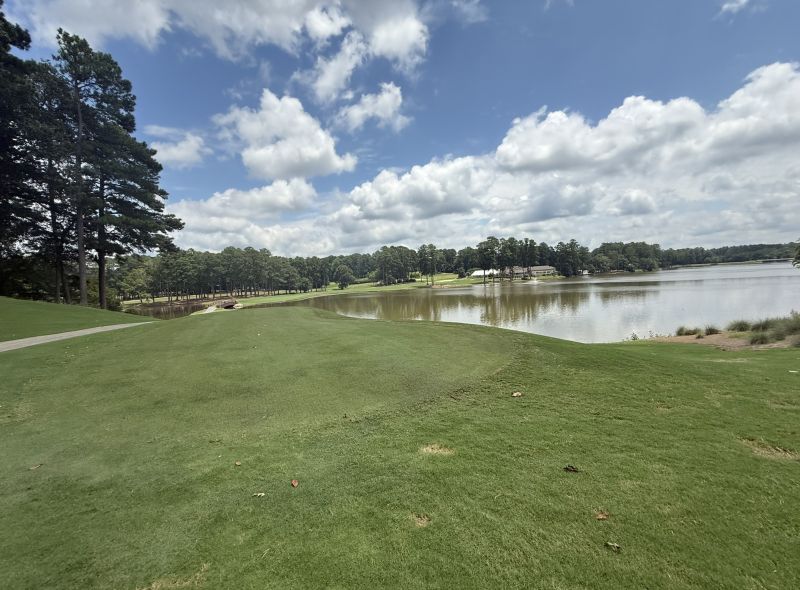 MacGregor Downs CC