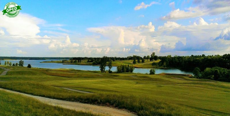 Paradise Pointe – The Posse — GSPro course in Smithville, Missouri, USA, designed by phntm2233