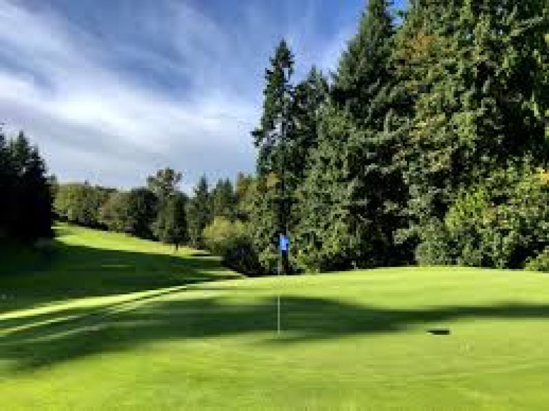 Twin Lakes Golf and Country Club