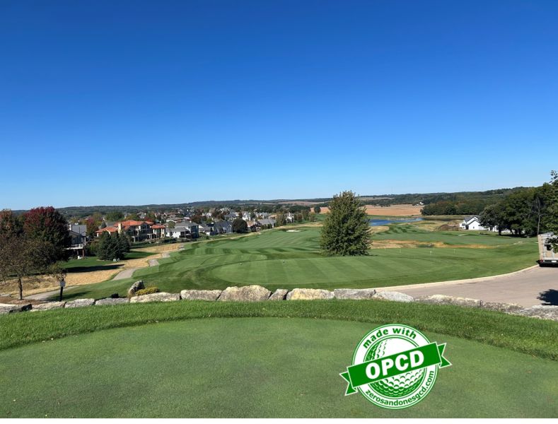 Bergamont — GSPro course in Oregon, Wisconsin, USA, designed by Sage